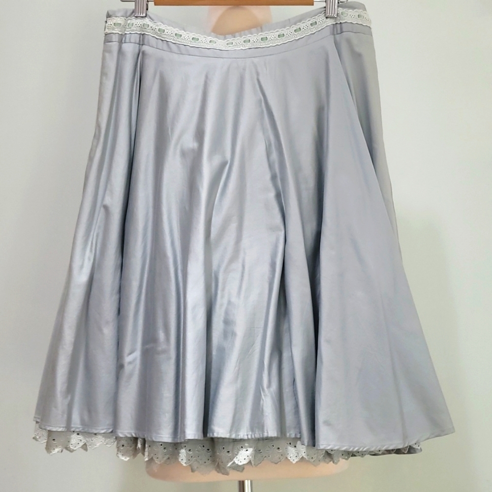 Odille below knee skirt Size 14